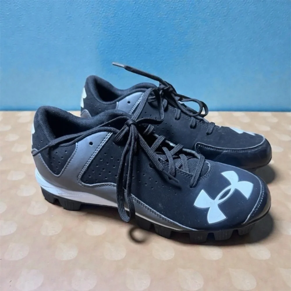 Under Armour Leadoff Low RM Baseball Cleats - Black/White